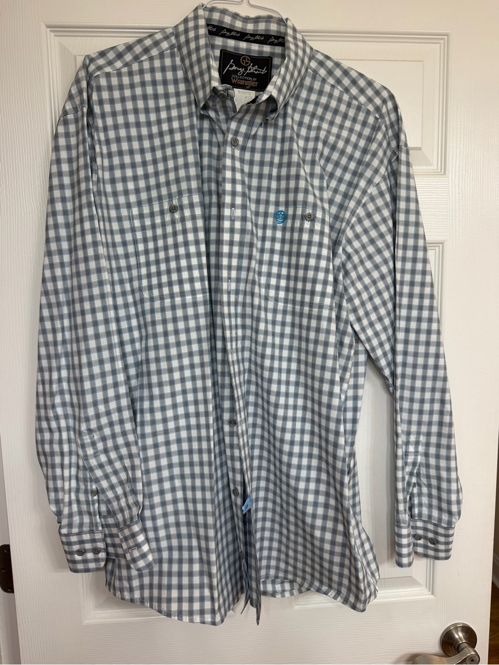 Wrangler Men’s Light Blue and White Check Button-Down Shirt